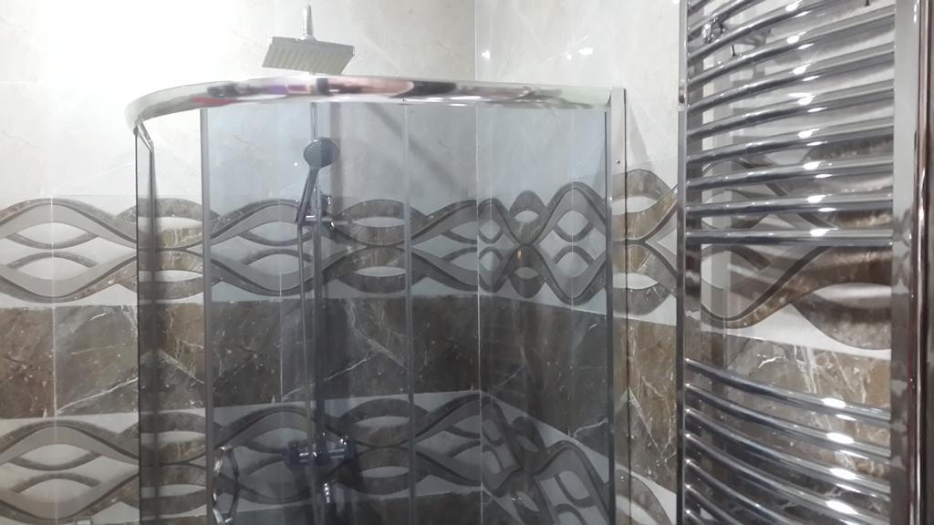 Edemi Hotel 库塔伊西 客房 照片